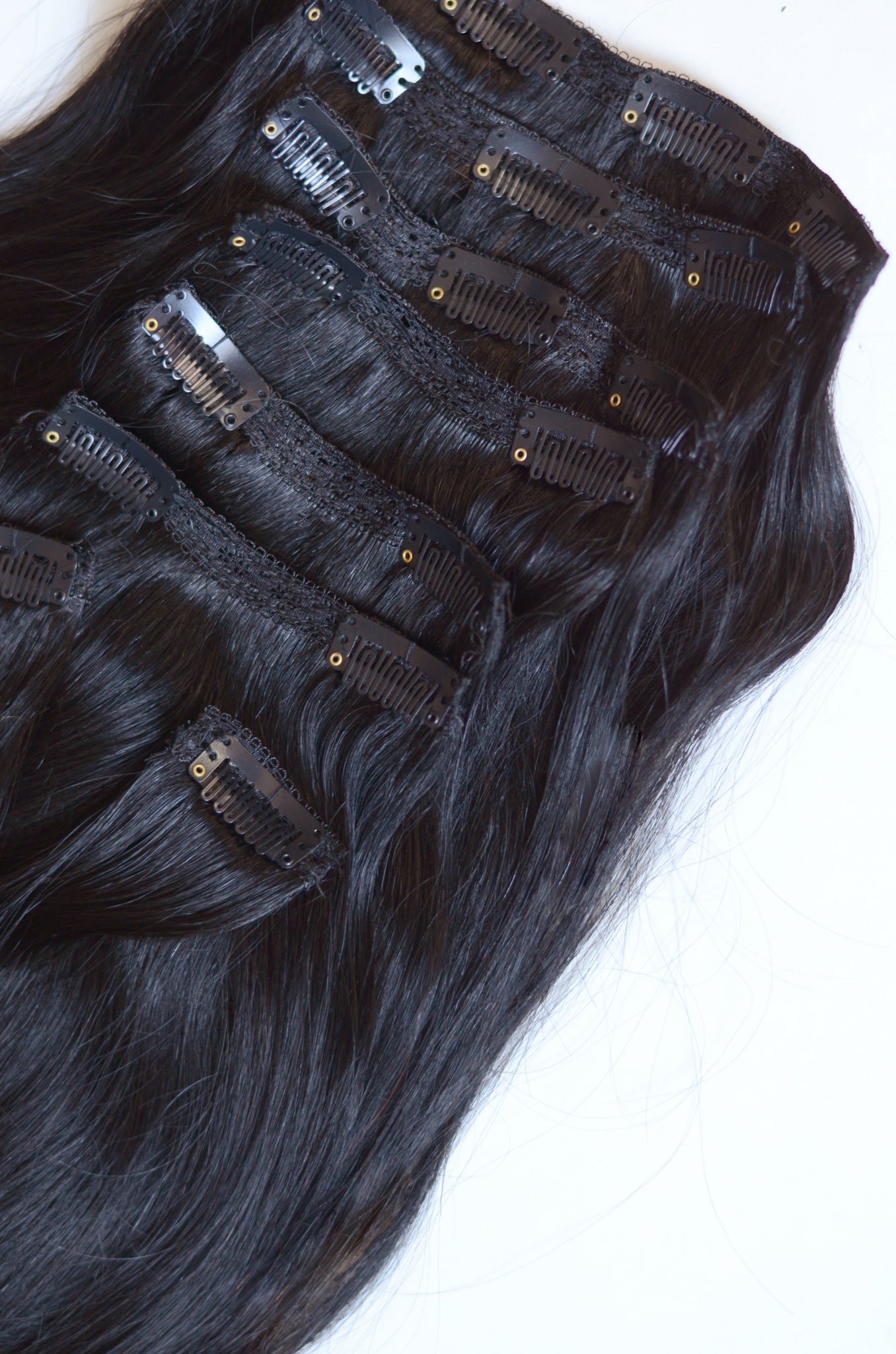 Onyx Clip In Hair Extensions 20 Inches 200 Gram Full Head Set Of