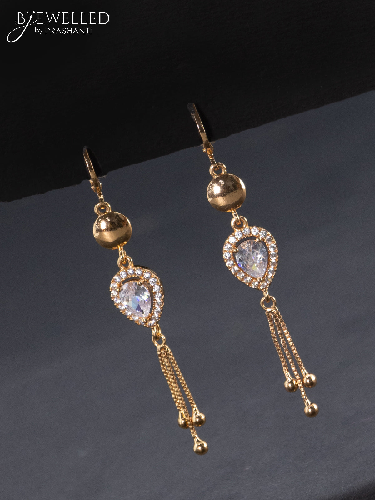 The Hanging Moon- Golden Pearl Earrings