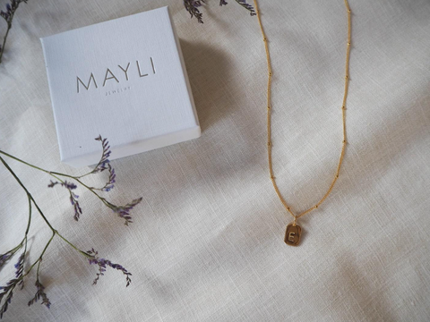 Mayli jewelry pendant