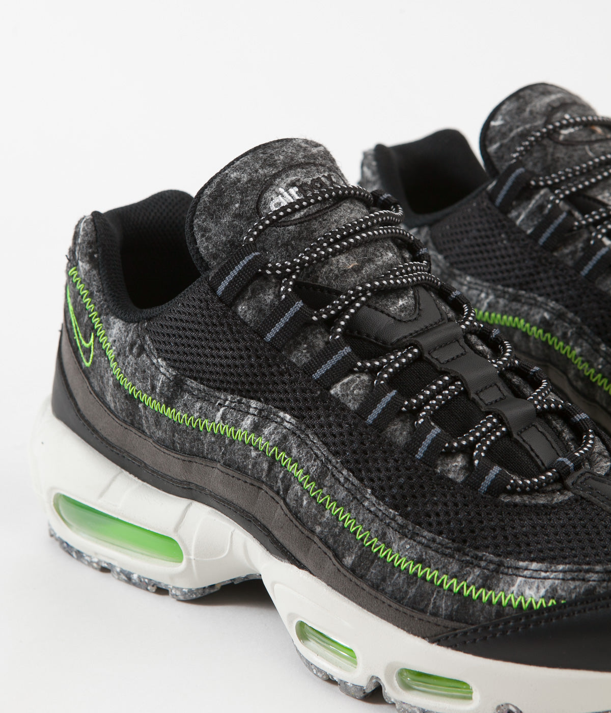 nike air max 95 black electric green