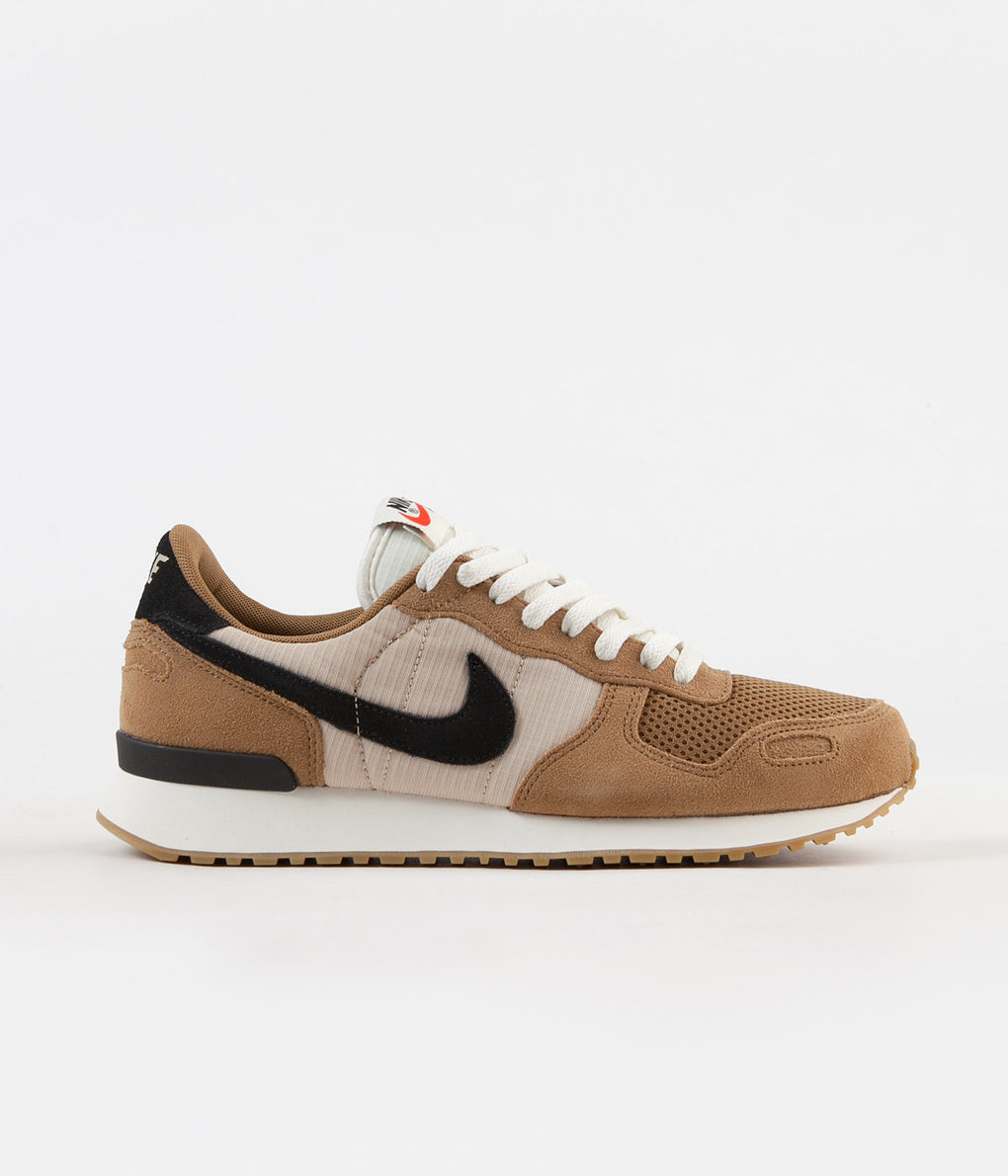 nike air vortex golden beige