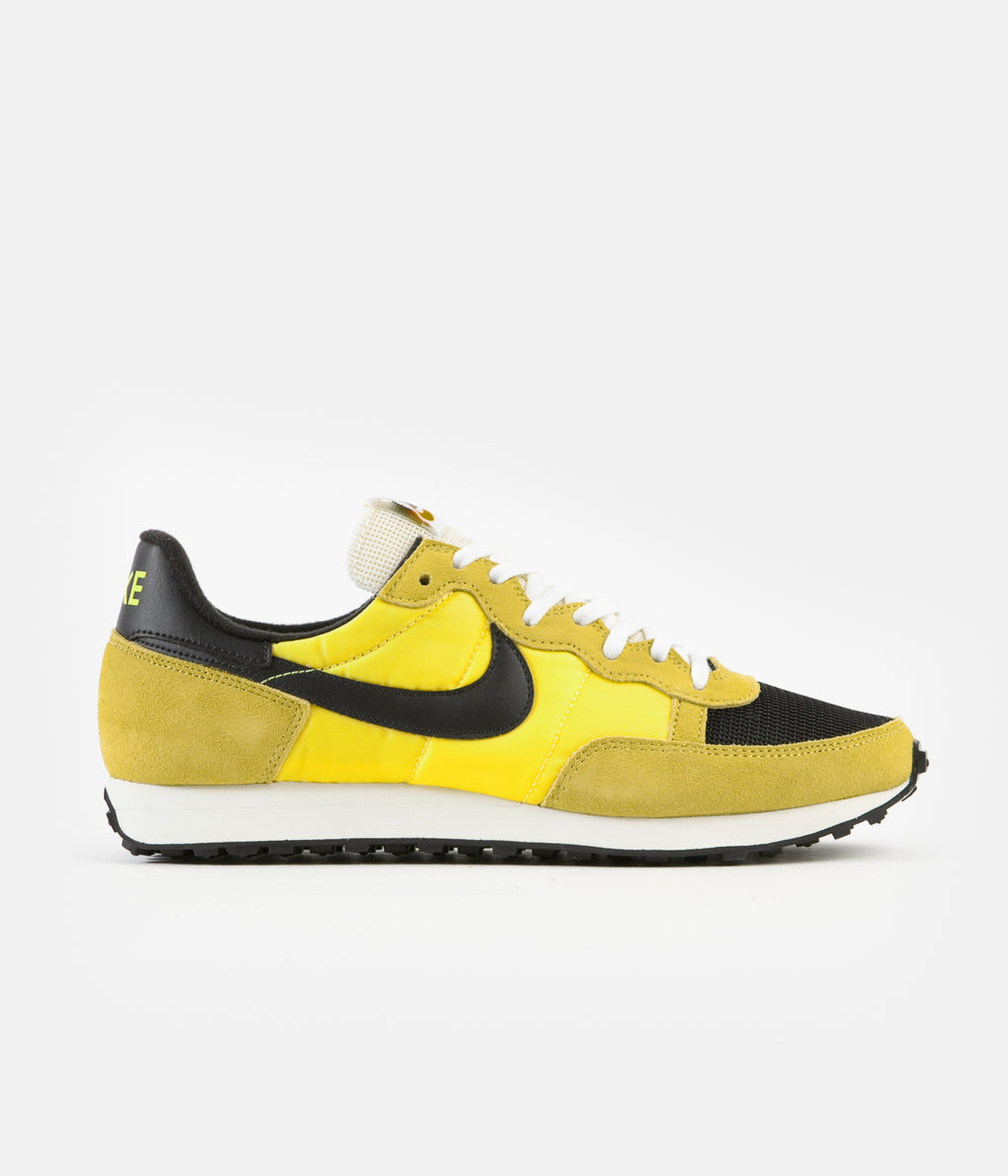 nike shoes yellow colour