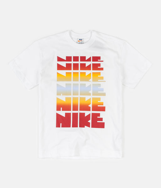 t shirt nike classic