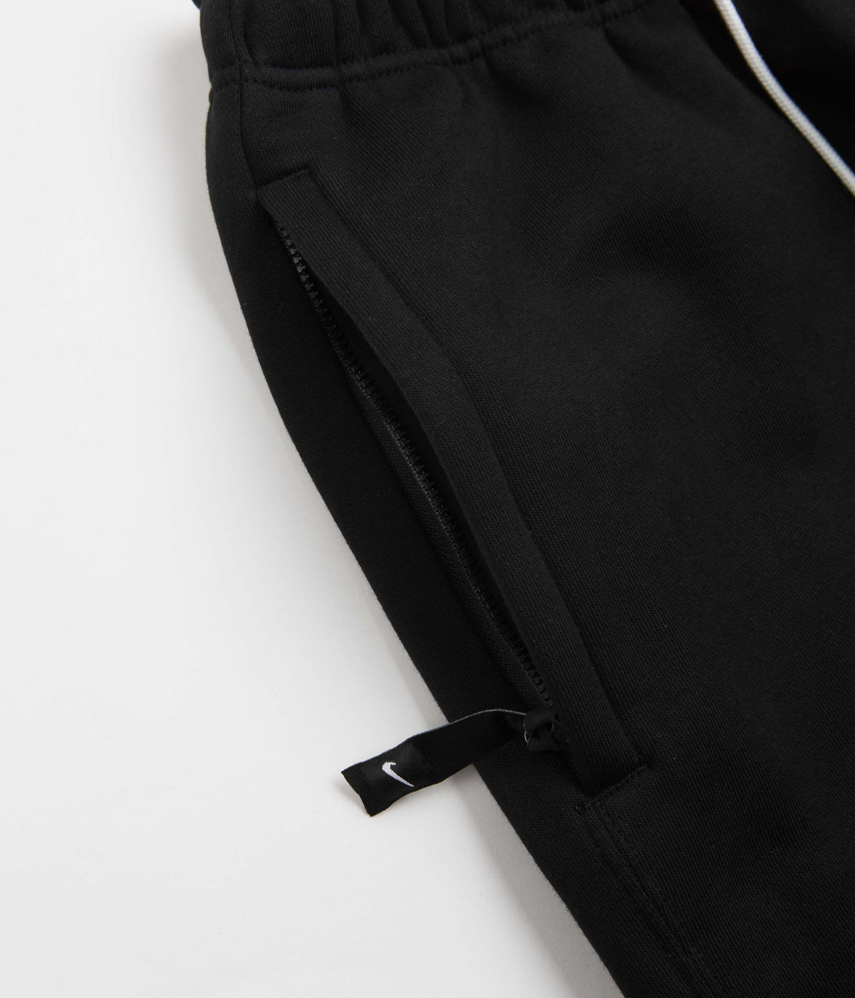 Nike Solo Swoosh Sweatpants Black / White Always in Colour