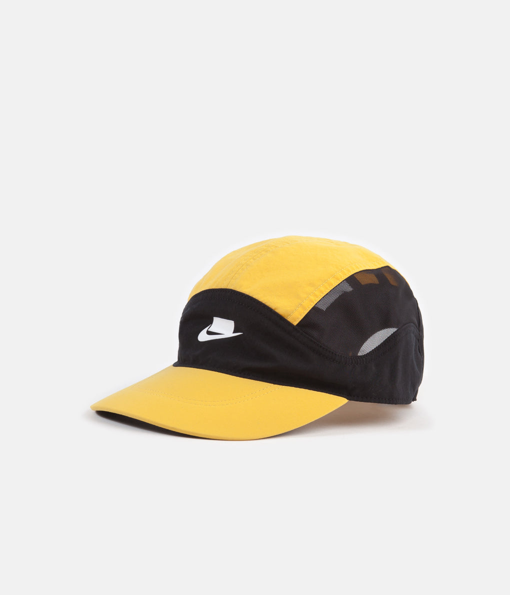 yellow and black nike hat