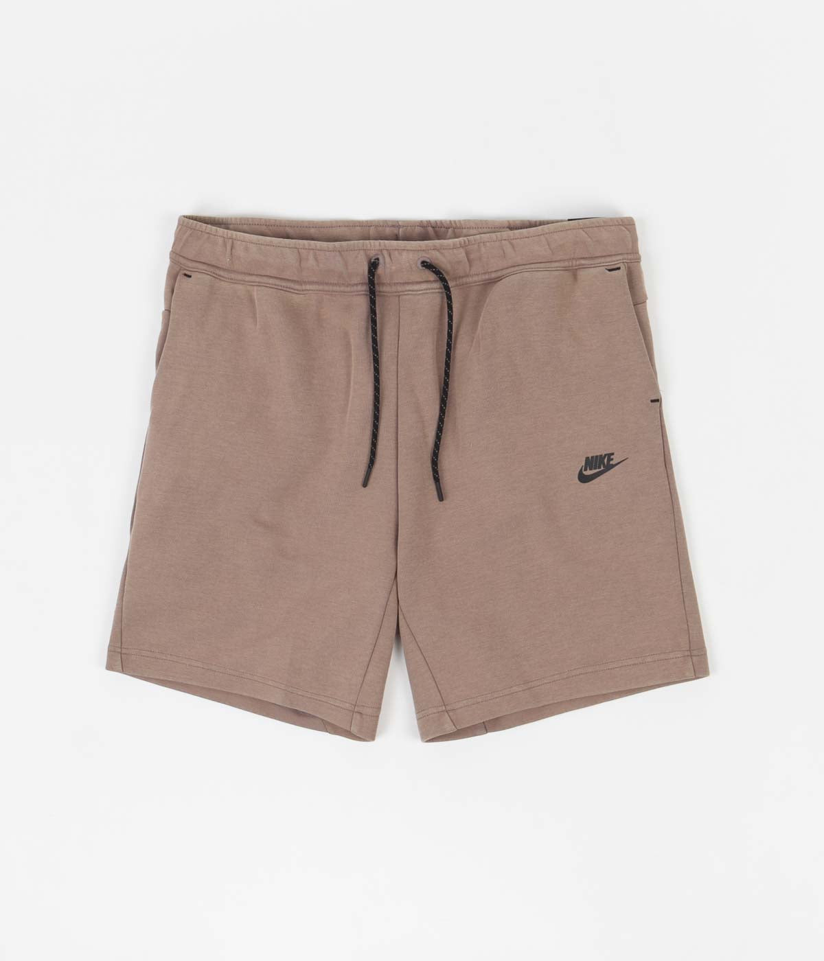 nike tech fleece shorts red