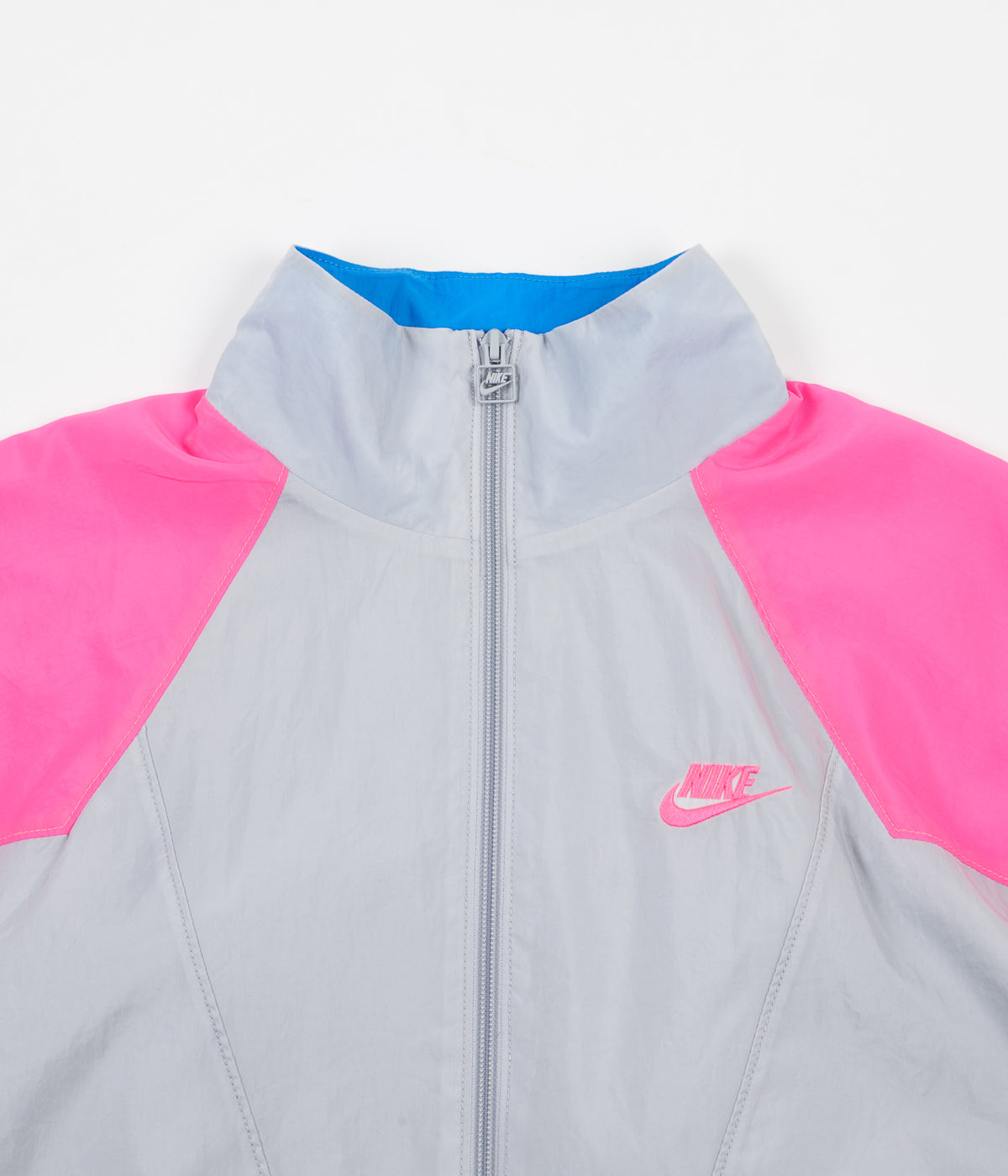 Dictar congestión Suavemente Nike VW Woven Jacket - Wolf Grey / Hyper Pink / Hyper Pink | Always in  Colour