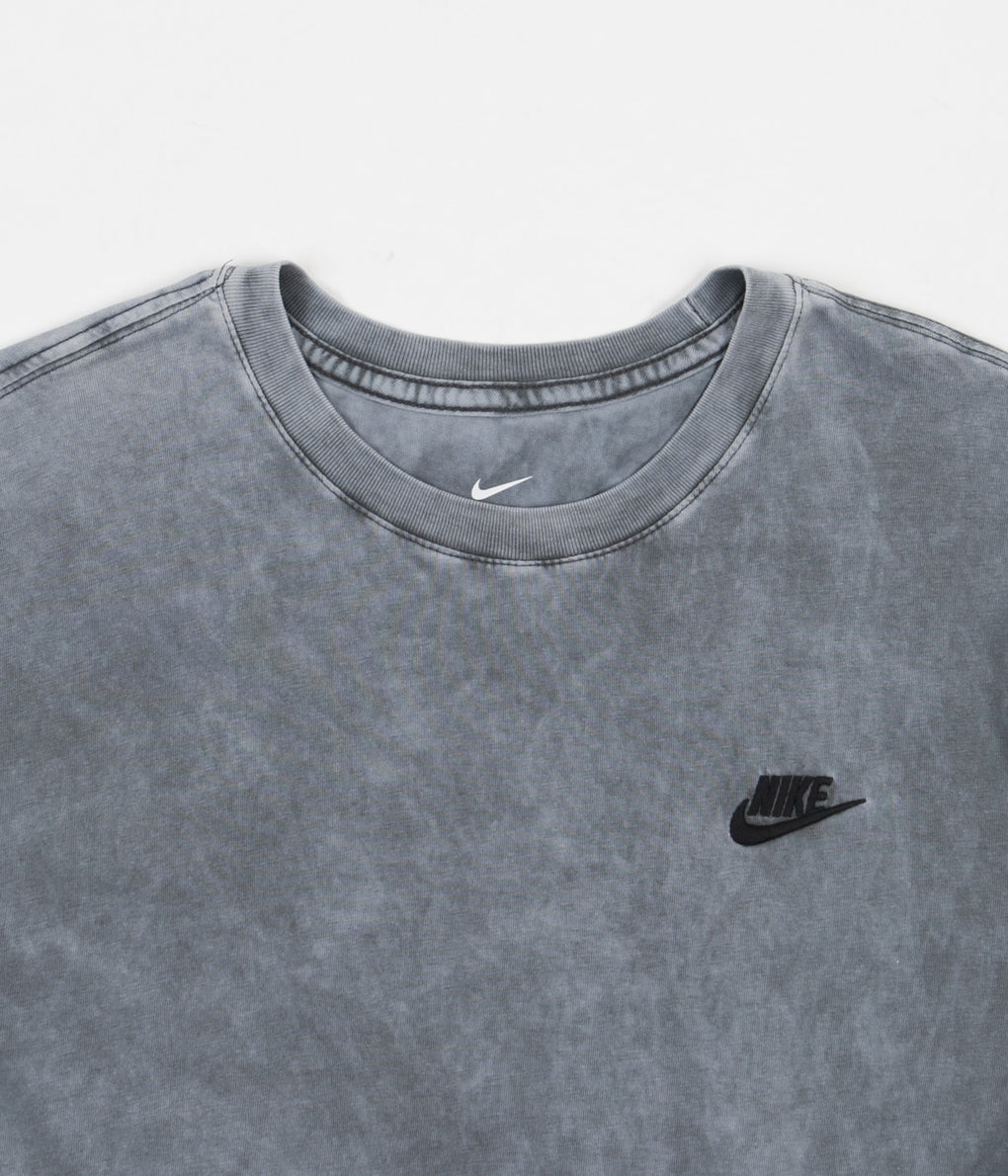 Nike Washed Club T-Shirt - Anthracite | Always in Colour