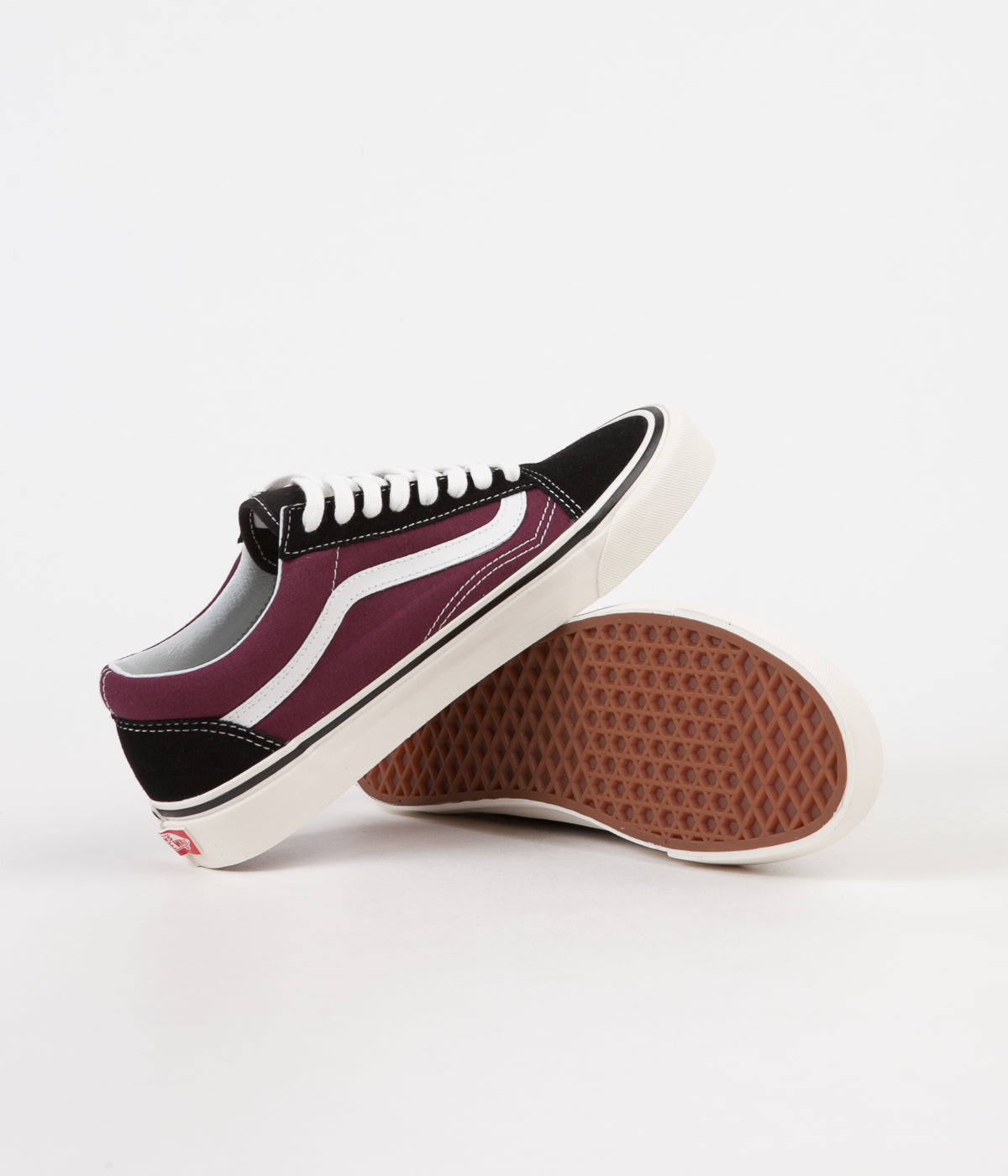 vans old skool black and burgundy