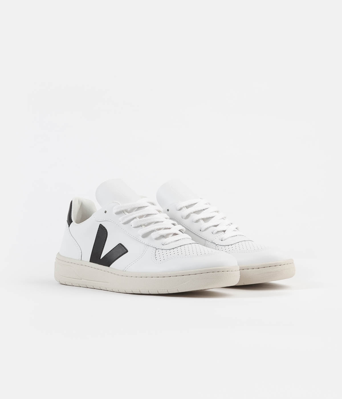 veja extra white black v1