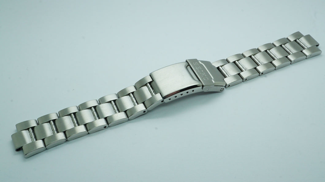 Seiko Oyster Style Bracelet - 19mm Clasp / 20mm Lug Fit – Welwyn Watch Parts