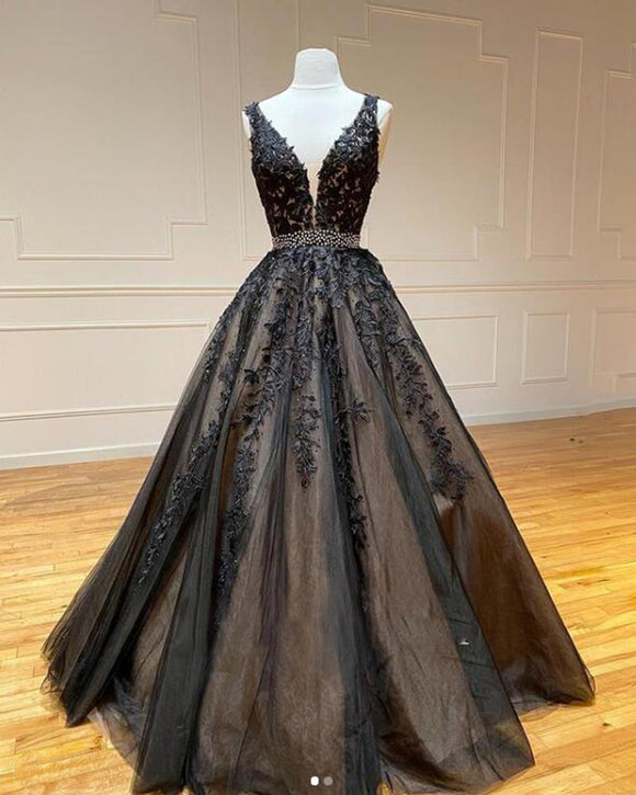 Trendy V Neck Black and Nude Lace Ball Gown Formal Prom dress with Bea ...