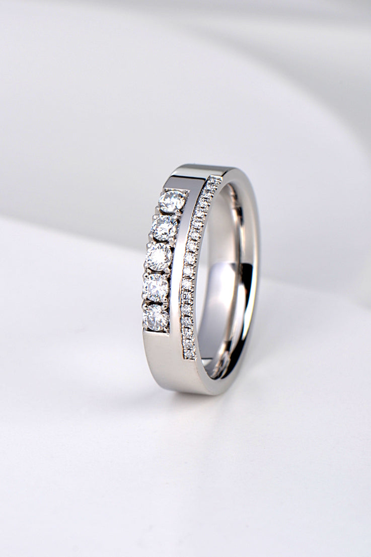 mossisanite-diamond-commission-ring