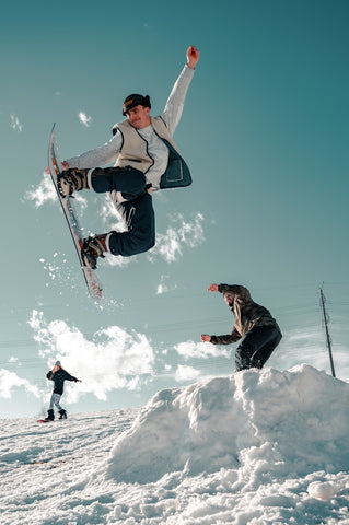 friends snowboarding