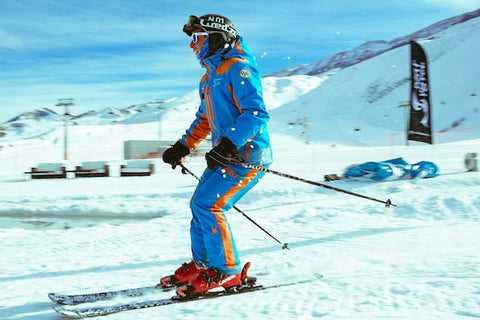 Frau Skifahren