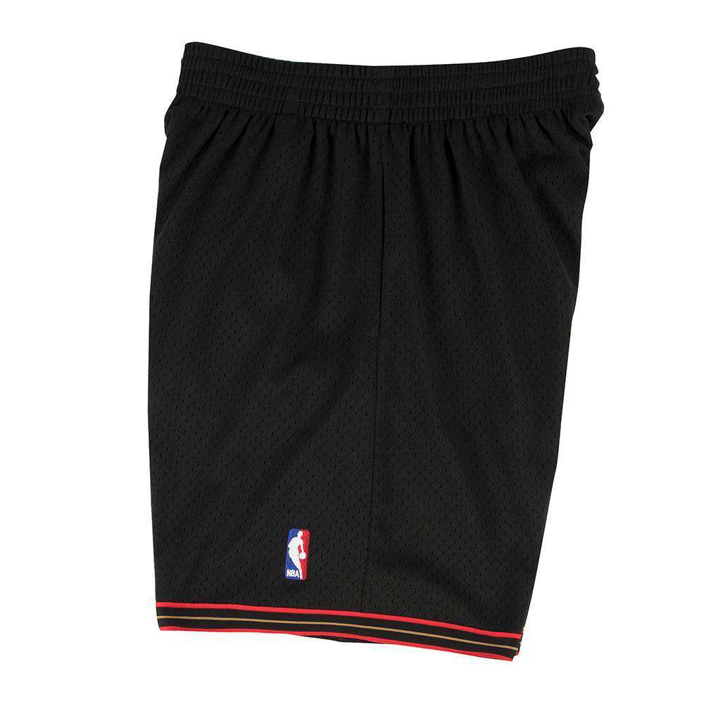 Philadelphia 76ers Mitchell & Ness NBA HWC Swingman Shorts - Black | US ...