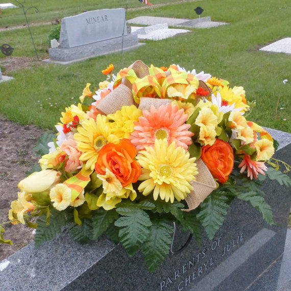 Memorial Flowers - Headstone Sprays - Funeral Flowers - Cemetery Flowe ...