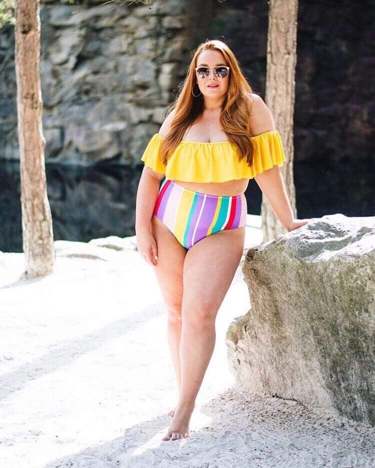 Traje de baño de talla grande Conjunto de bikini con volantes de rayas arcoíris para mujer de gran tamaño