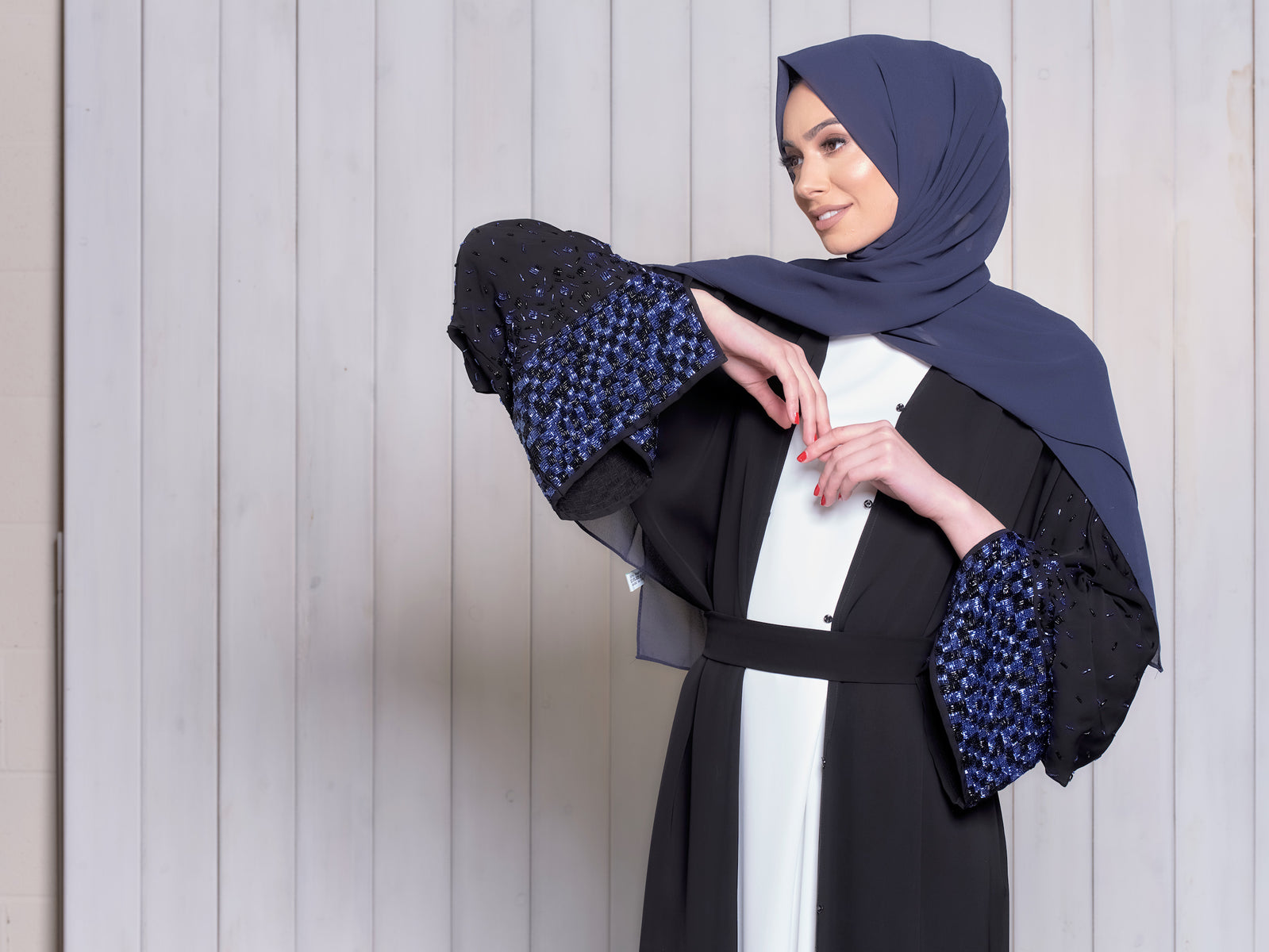 handelaar Glimlach Conjugeren Modest Islamic Clothing - Abayas, Hijabs & Dresses Online – Aaliya  Collections