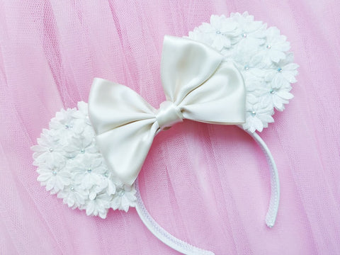 DIY no sew minnie mouse ears floral bridal ears satin bow lubyandlola ears