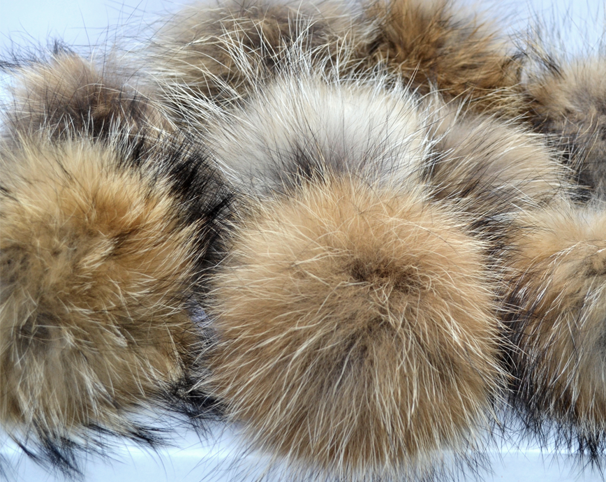 Raccoon Pom Pom, Genuine Racoon Fur Ball for Hat, Real Fur Pompom, Beige  Fur Pom Pon, Fluffy Fur Ball, Fuzzy Bobble, Furry Bommel 