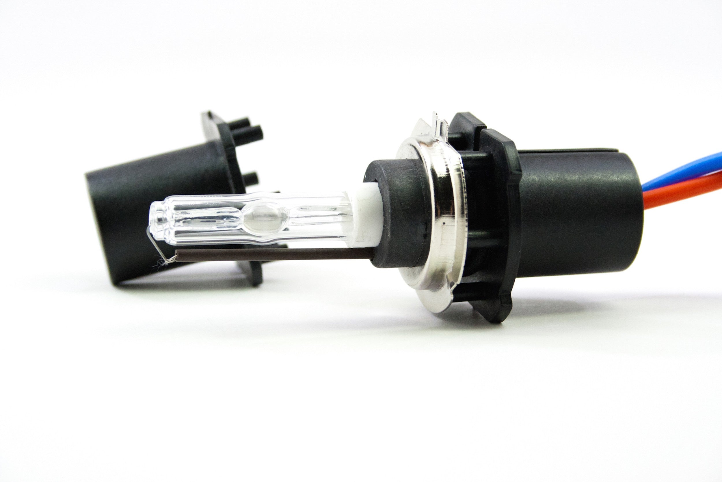 What an HID bulb adapter is, H1 bulb holder
