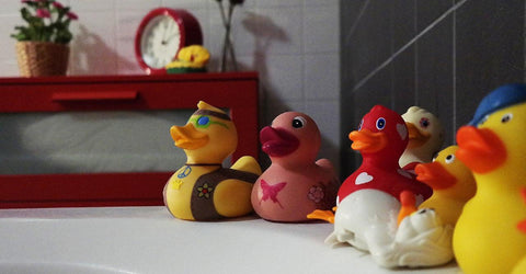 Get your tub so clean even your duckies are happy | Storage Theory