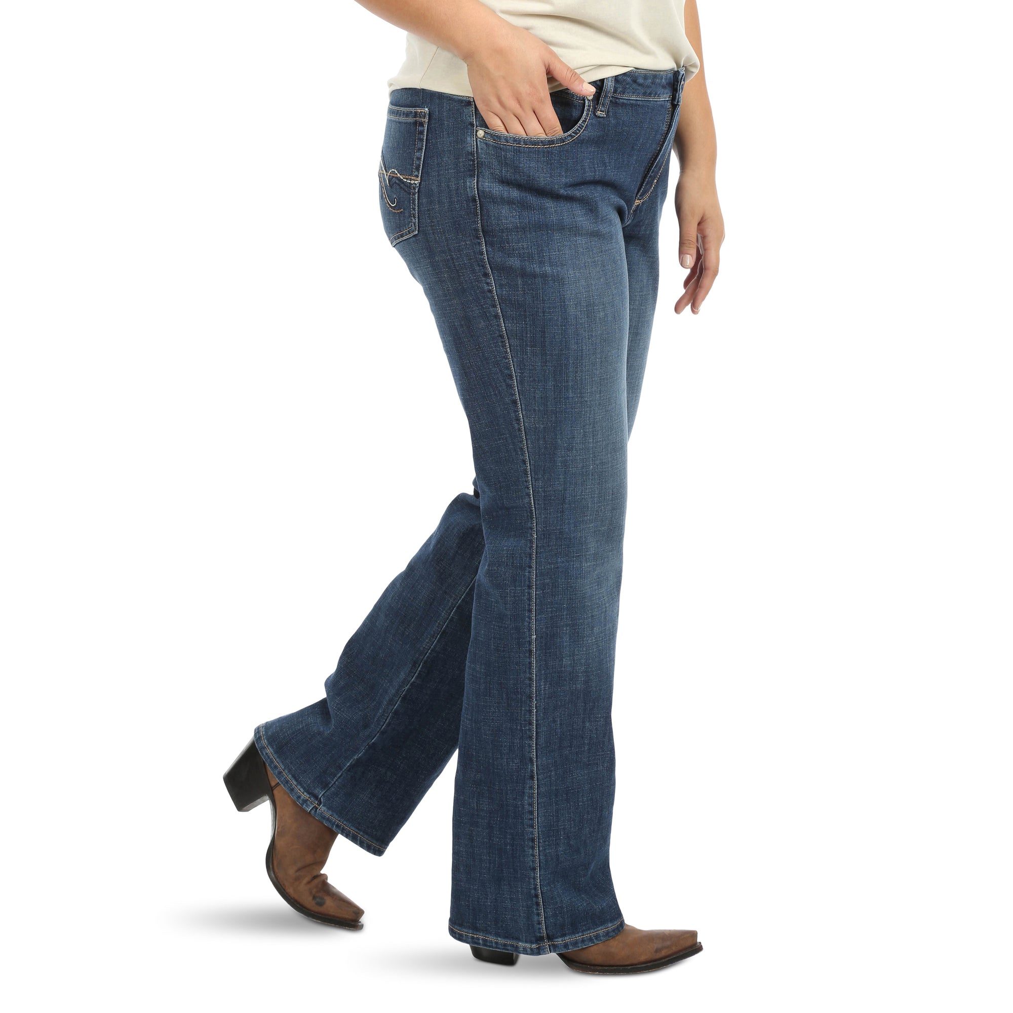 Wrangler Women's Aura Instantly Slimming Jeans - Plus - Centerville Western  Store