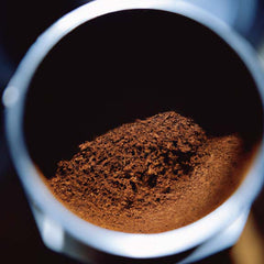 Café espresso molido utilizado para la salud de las plantas
