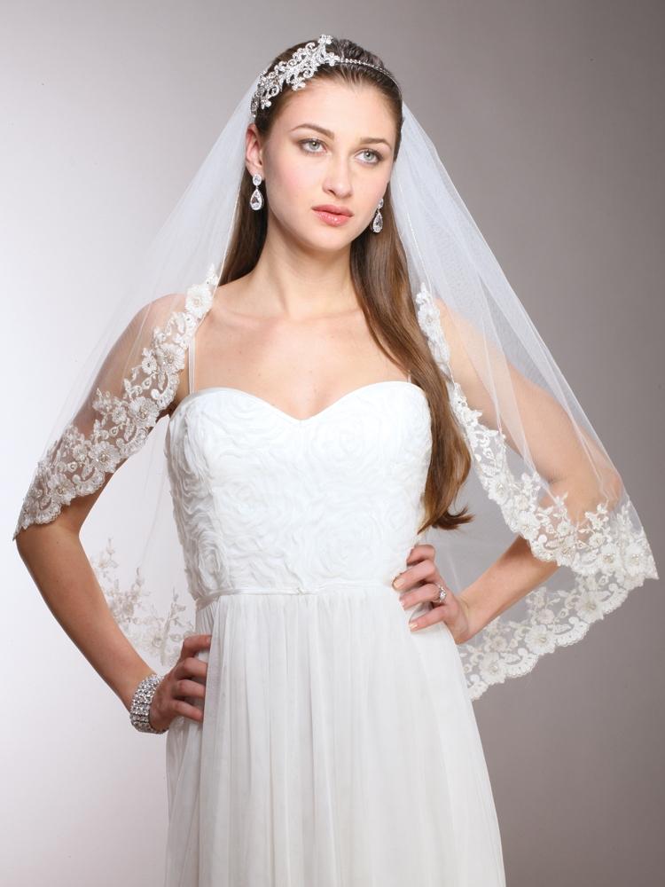 Фата и платье для невесты