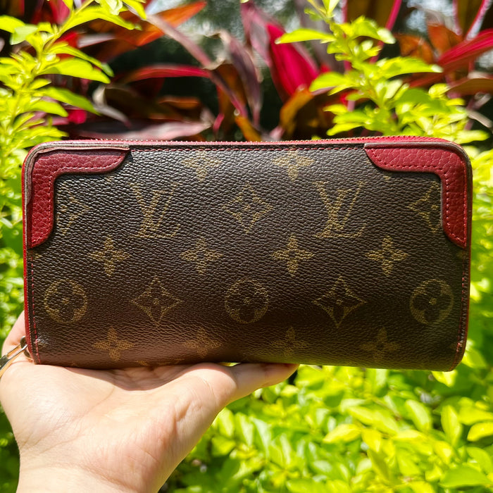 Louis Vuitton Zippy Wallet, Brown / Red