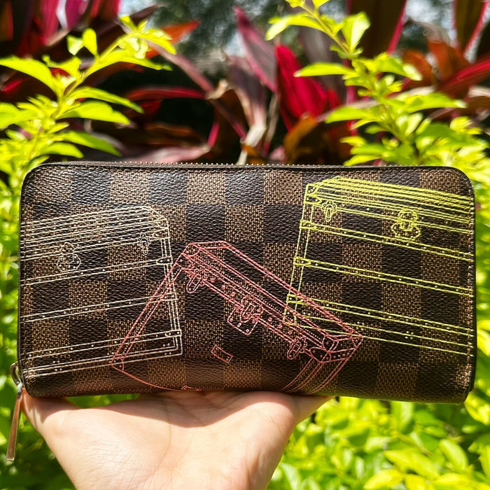 Louis Vuitton Monogram Eclipse ID Card Holder