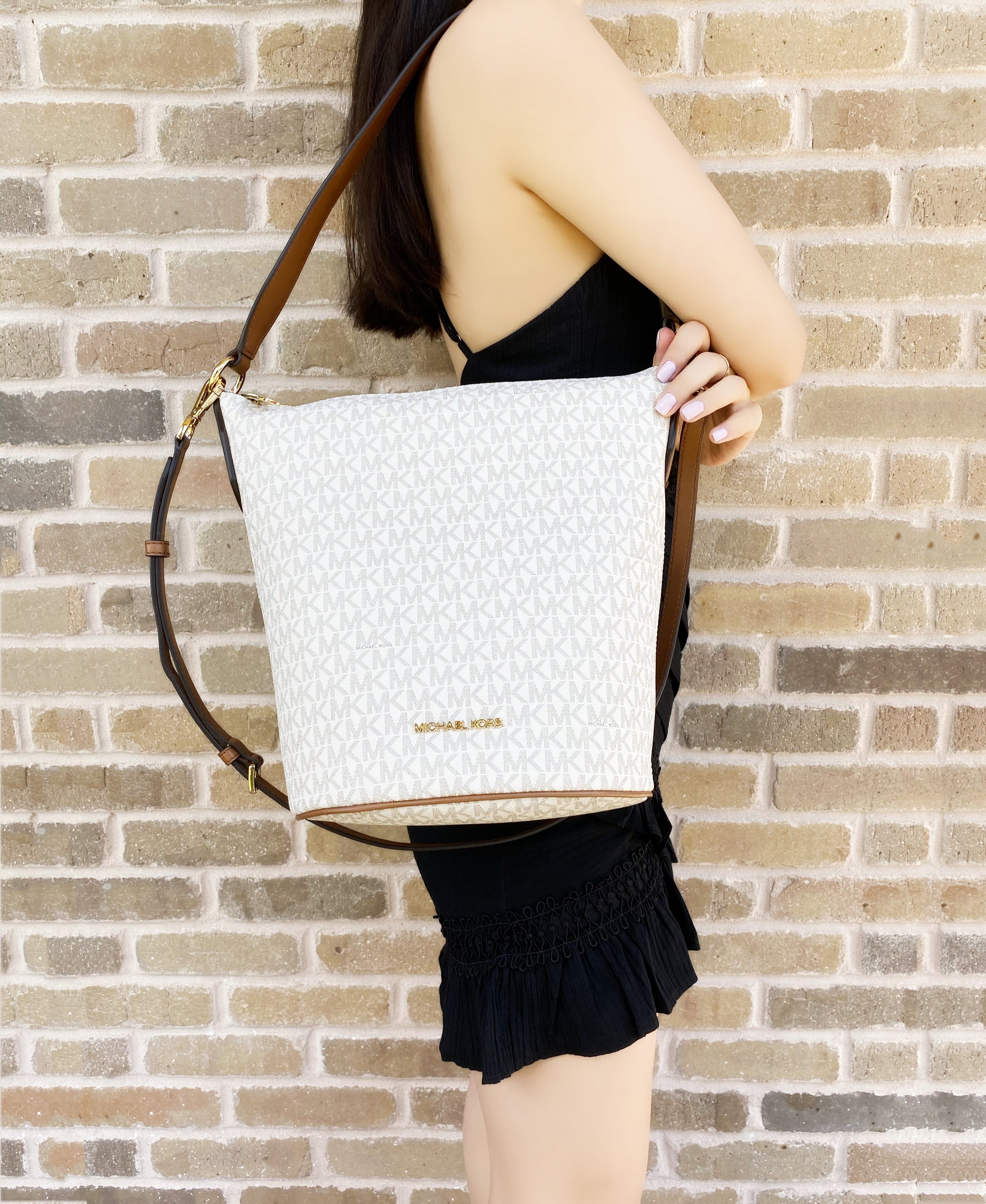 mk brooke bucket bag