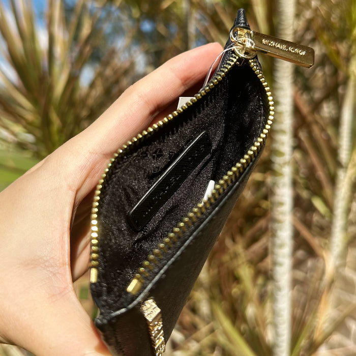 THE ZIP AROUND WALLET