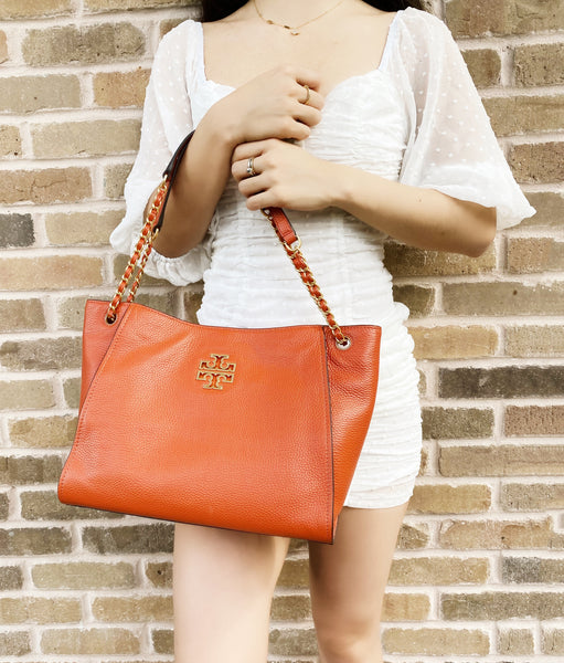 Tory Burch Women Taylor Camera Bag, Leather - Poppy Orange : Buy Online at  Best Price in KSA - Souq is now Amazon.sa: Fashion