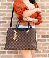 Chanel - Louis Vuitton, Sale n°2229, Lot n°157
