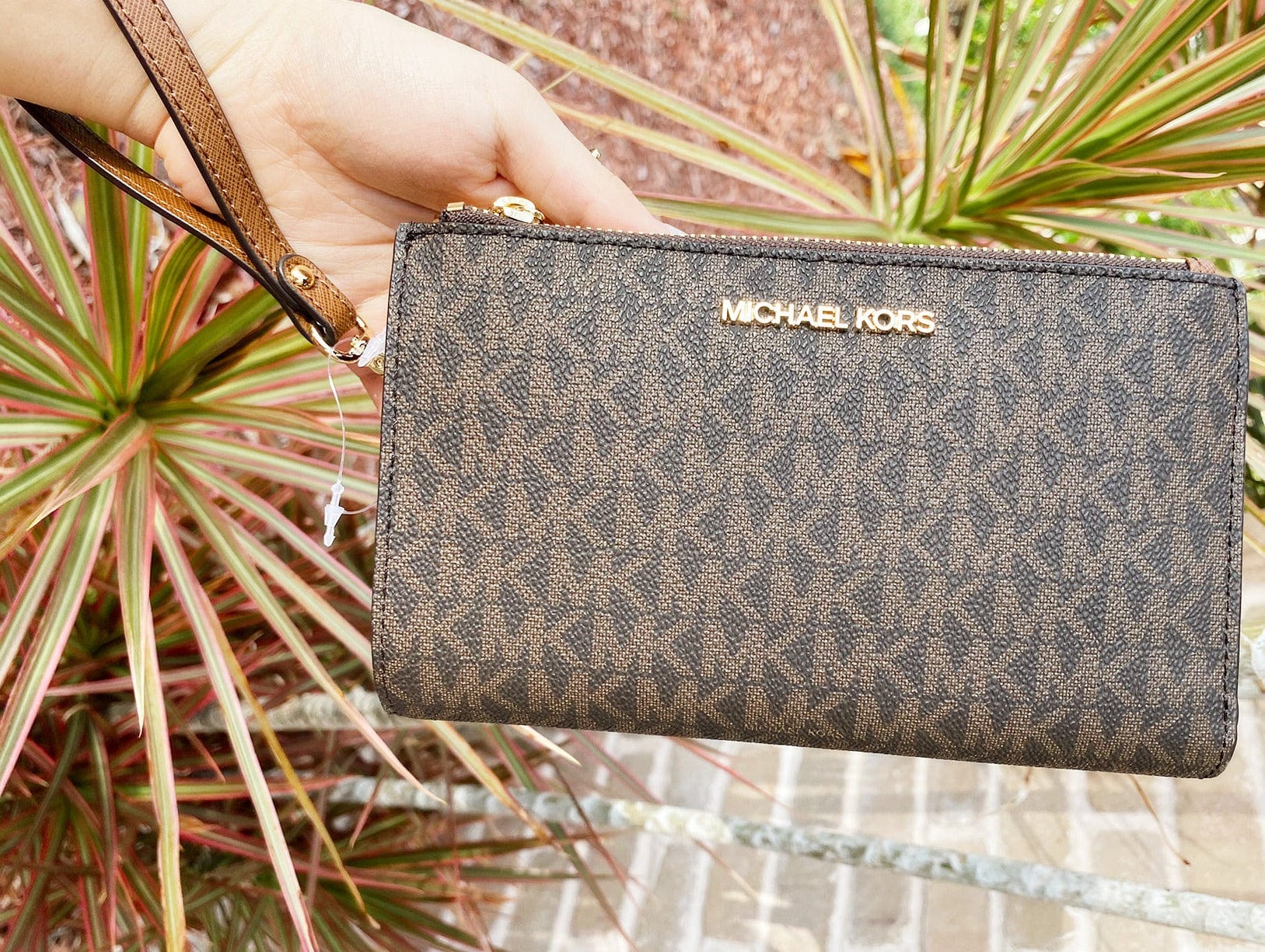 Michael Kors Zippered Wristlet Wallet