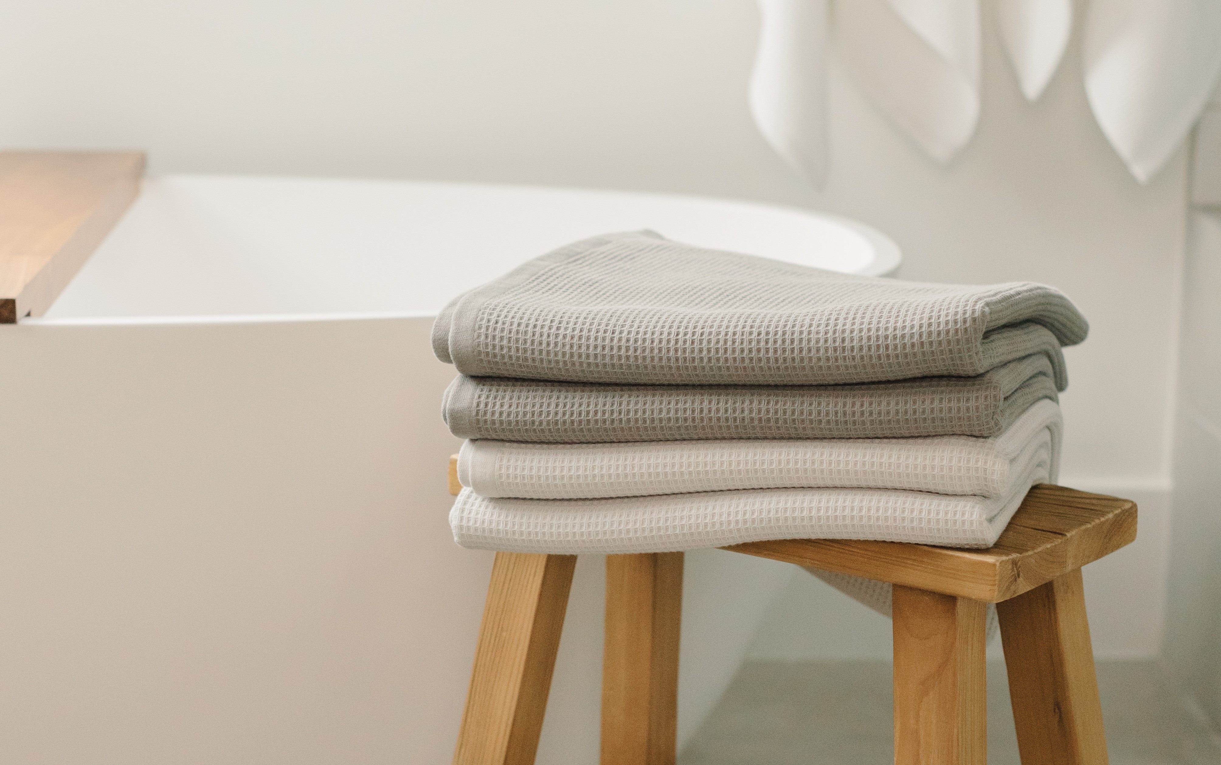 Cozy Earth Premium Plush Bath Towels - Harbor Mist