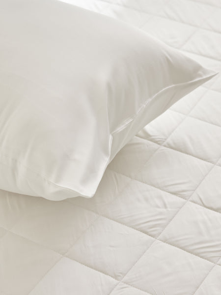 Silk Pillows | Luxurious Pillows | Cozy Earth