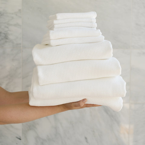 Bath Towels vs. Bath Sheets: Which is Better?