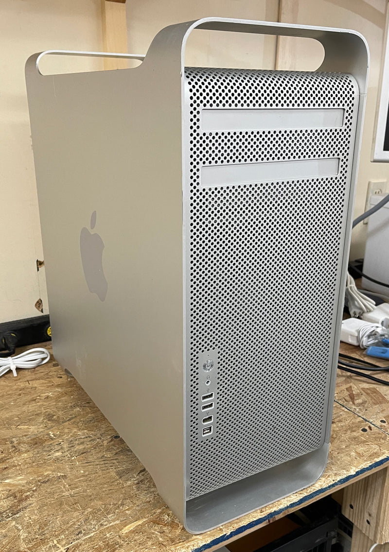 50%OFF Apple Mac Pro Xeon E5-1620v2 3.7GHz 32GBメモリ SSD512GB