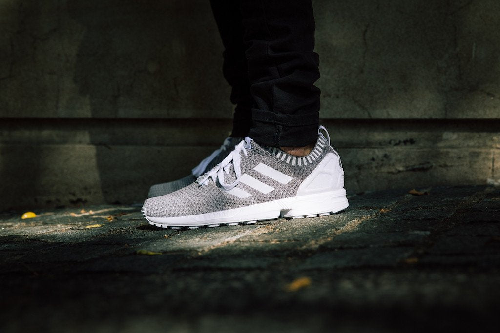 adidas originals zx flux primeknit black/white