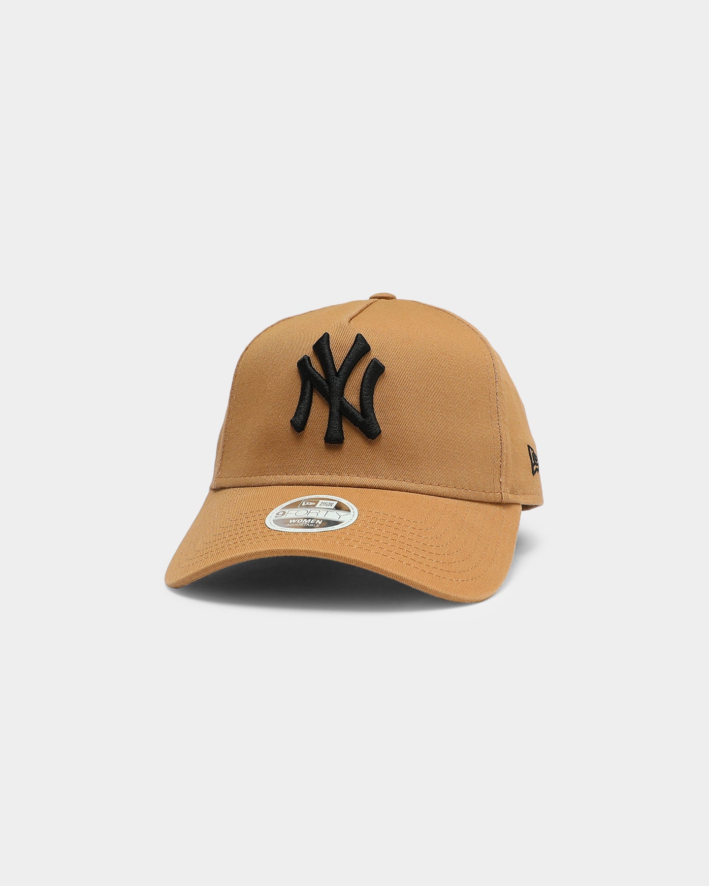 New Era Women’s New York Yankees 9FORTY A-Frame Snapback Wheat/Black