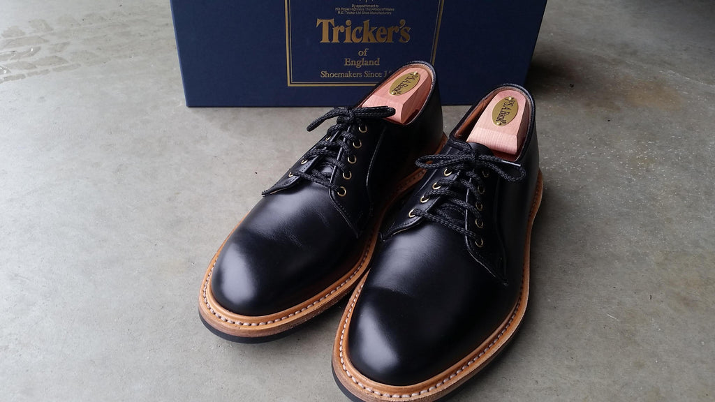 trickers derby black