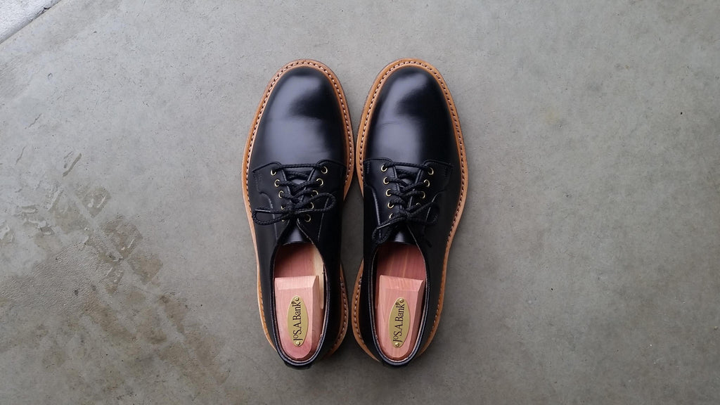 trickers black derby