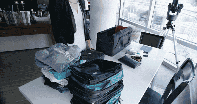Featured image of post Packing Bags And Leaving Gif Pack a pair of clean underwear and socks