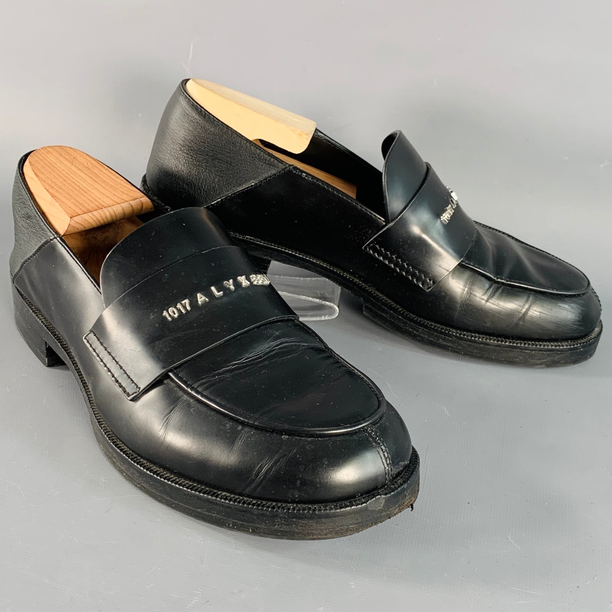 1017 ALYX 9SM Size 8 Black Silver Leather Slip On Loafers