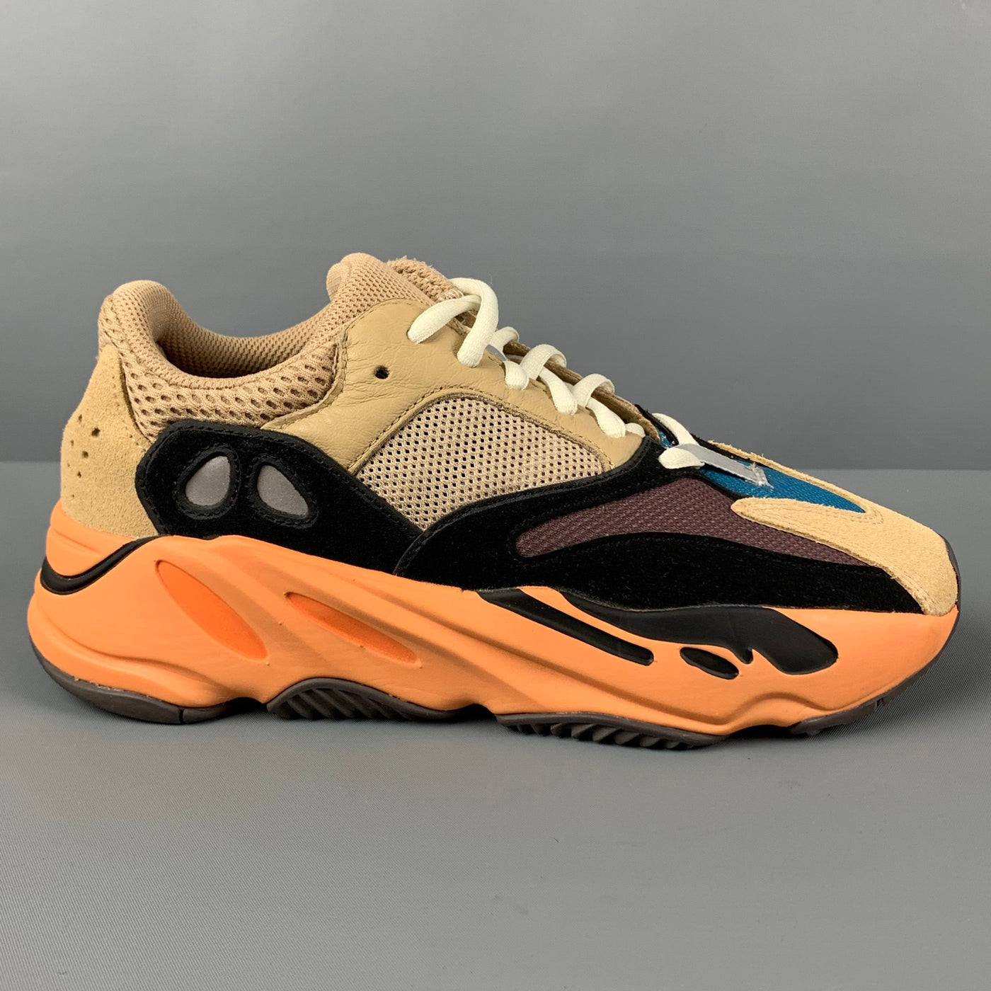 ADIDAS x YEEZY 700 Size Beige Suede Wave Runner Sneakers – Sui Generis Designer Consignment