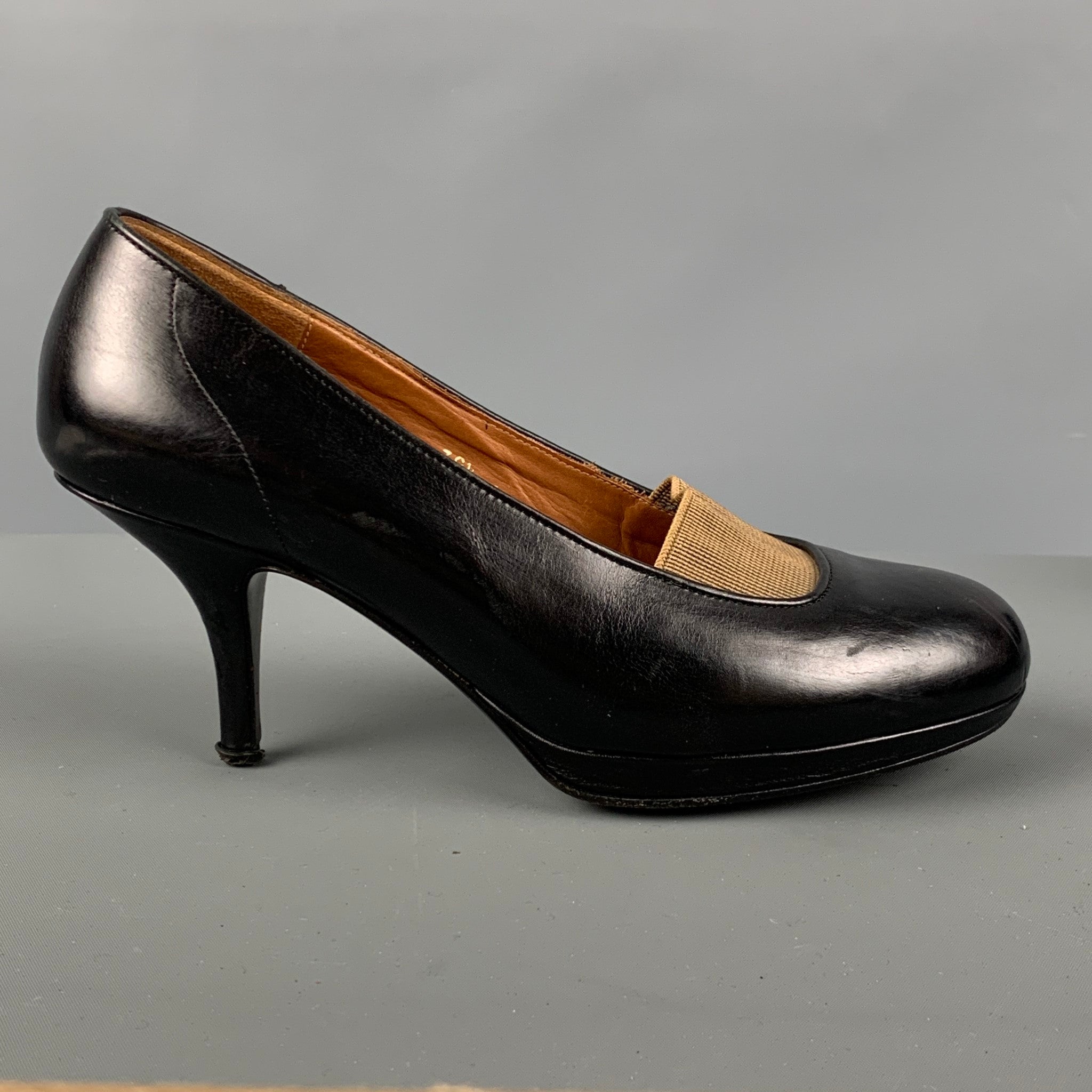 Women's Shoes & Footwear – Page 2 – Sui Generis Designer Consignment