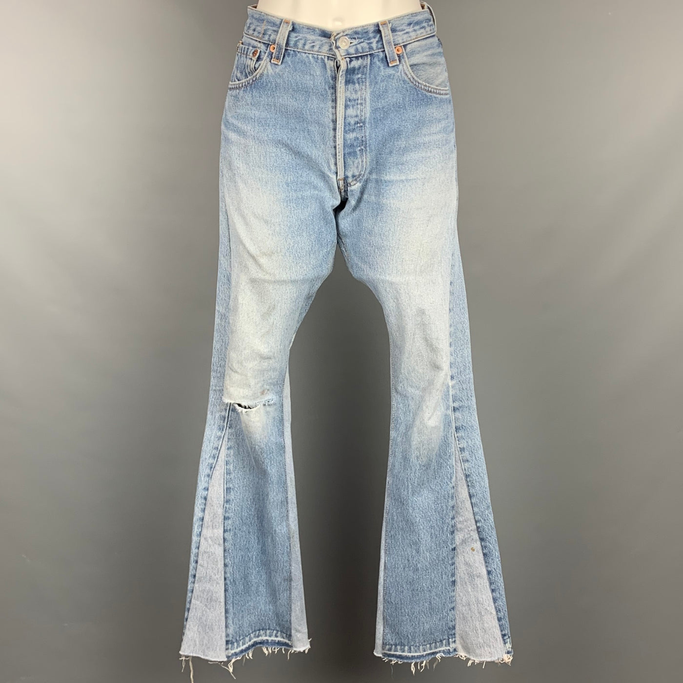 GALLERY DEPT. Size 26 Light Blue Denim Washed Re-Designed Flare Unique –  Sui Generis Designer Consignment